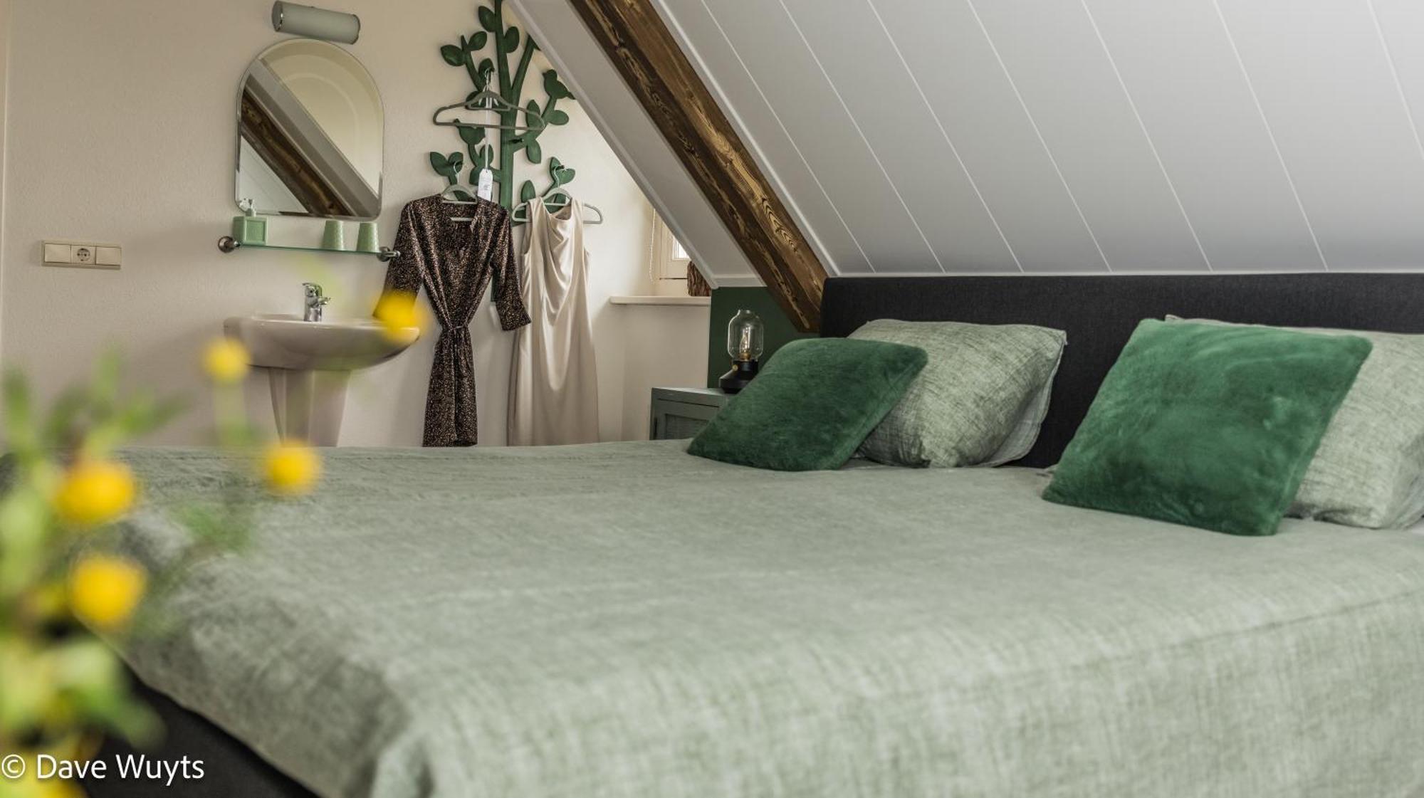 Bed and Breakfast Onder De Wolfskap Bed En Ontbijt Haaren  Экстерьер фото